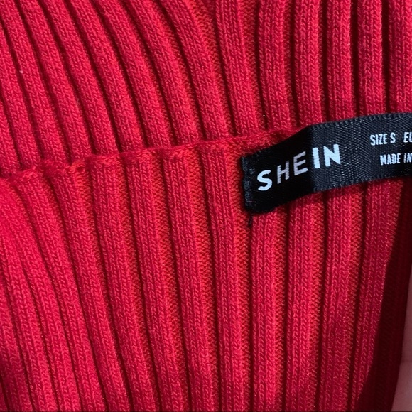 SHEIN Sleeveless Red Summer Cropped Top Size Small - Picture 6 of 7